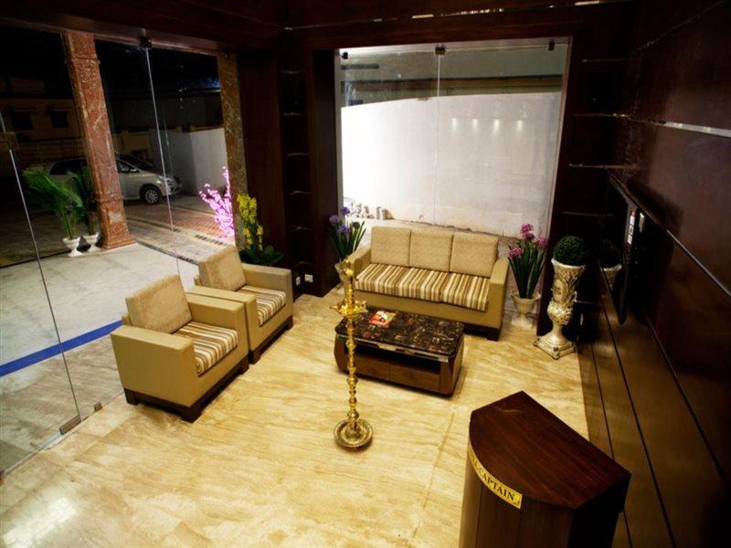 Hotel Mahalakshmi Residency 科鲁鲁 外观 照片