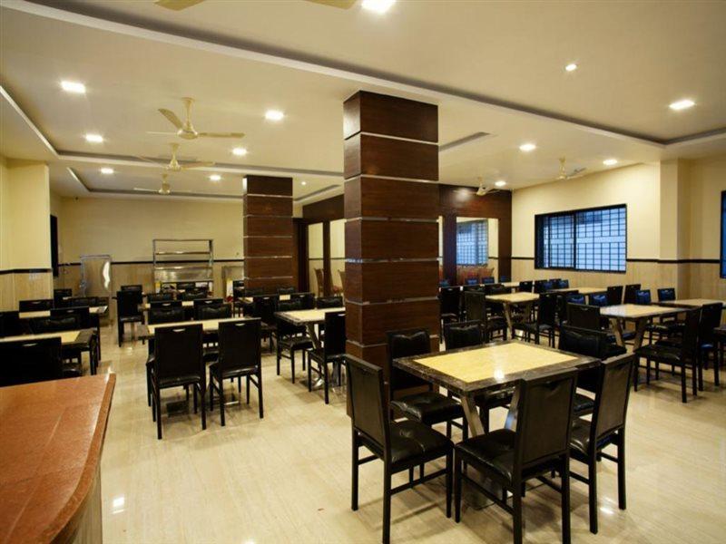 Hotel Mahalakshmi Residency 科鲁鲁 外观 照片