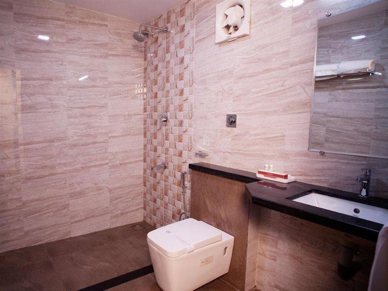 Hotel Mahalakshmi Residency 科鲁鲁 外观 照片