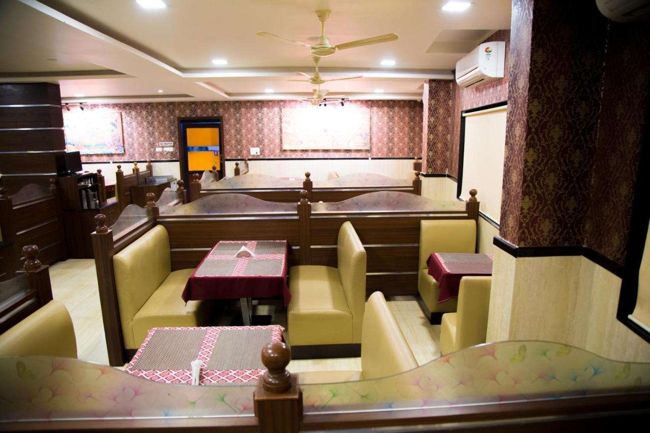 Hotel Mahalakshmi Residency 科鲁鲁 外观 照片